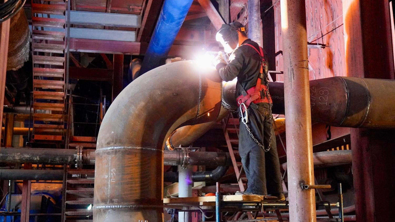 Industrial process and utility piping